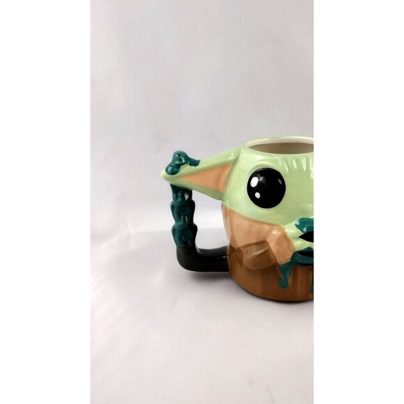 Star Wars Baby Yoda 11.5 oz Coffee Cup Mug Frogs The Child Grogu Mandalorian - Picture 3 of 6